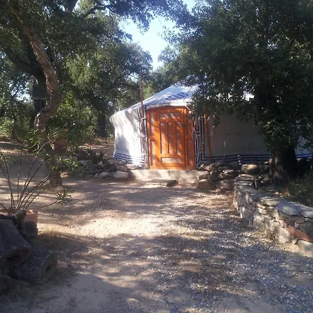 Au Soleil Mongol Bed & Breakfast Sorede