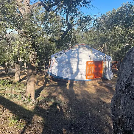 فندق مبيت وإفطار Au Soleil Mongol