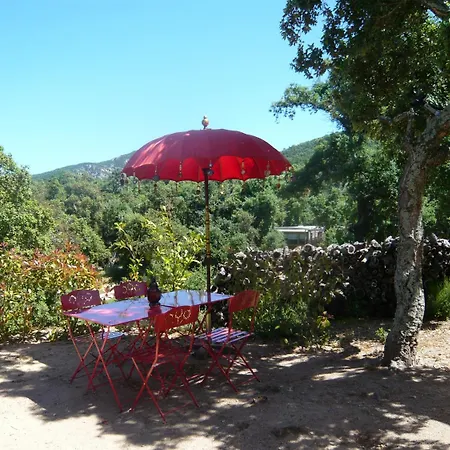 Au Soleil Mongol فندق مبيت وإفطار