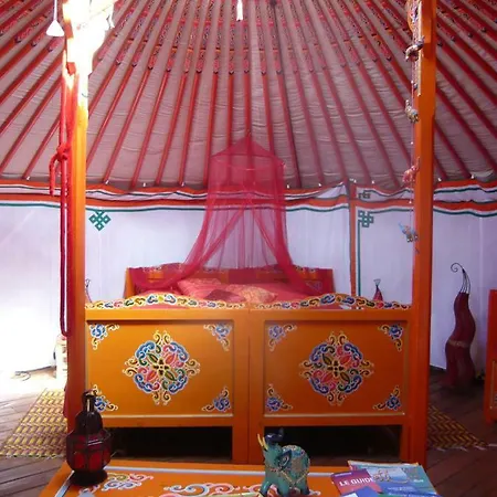 فندق مبيت وإفطار Au Soleil Mongol Sorède